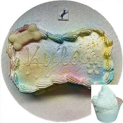 Kyla dog cake with bone, paw print
